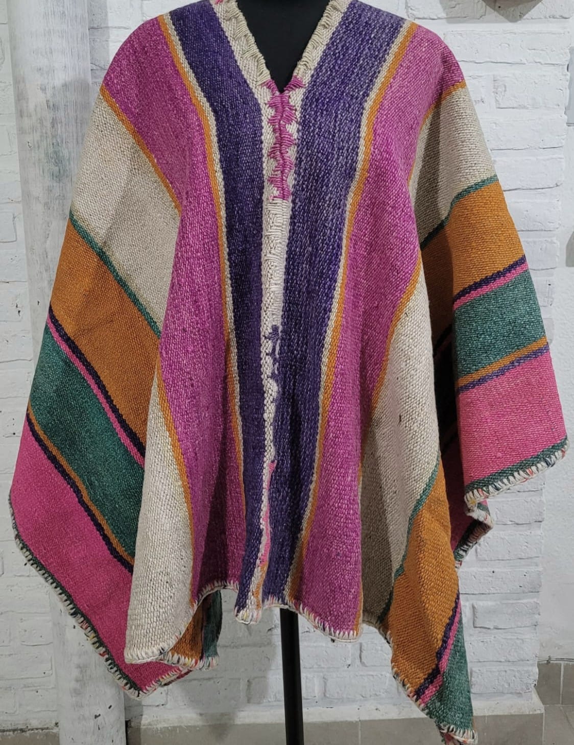 poncho andino rosado con verde para mujer